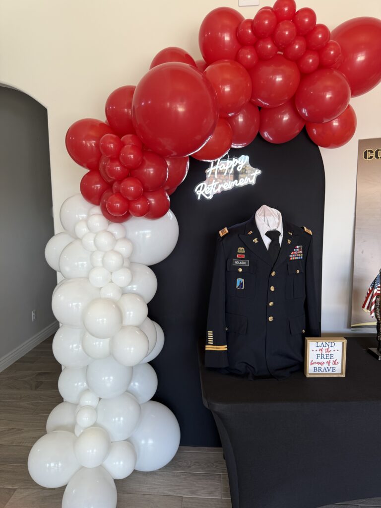 U.S. Army retirement balloon decoration celebrating 20 years of service with patriotic balloon setup